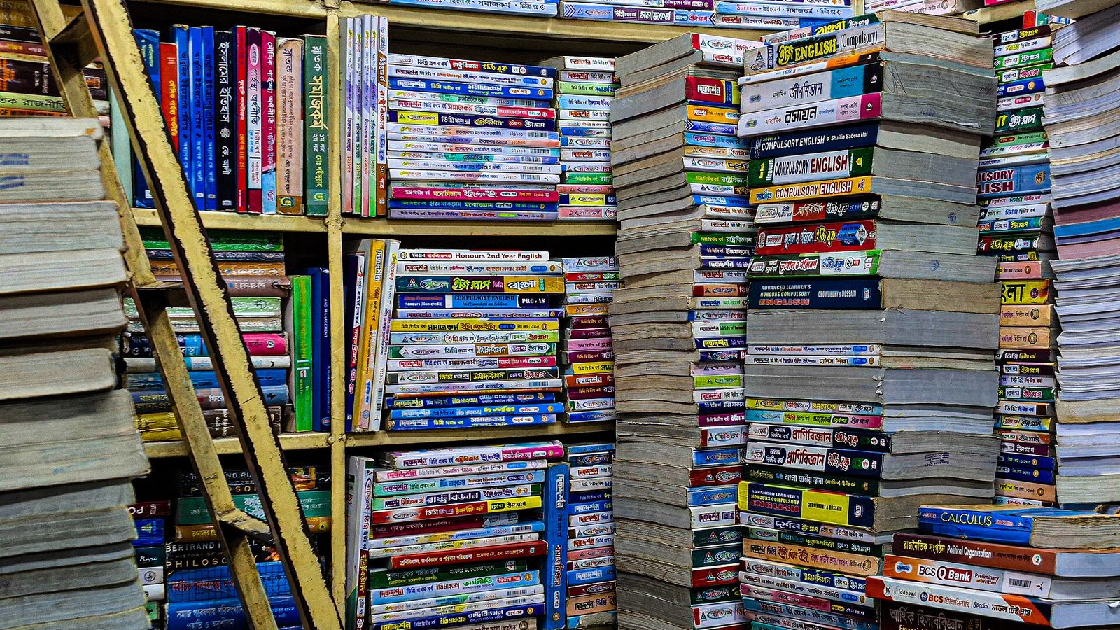 How to Choose the Right Learning Path for Your Career