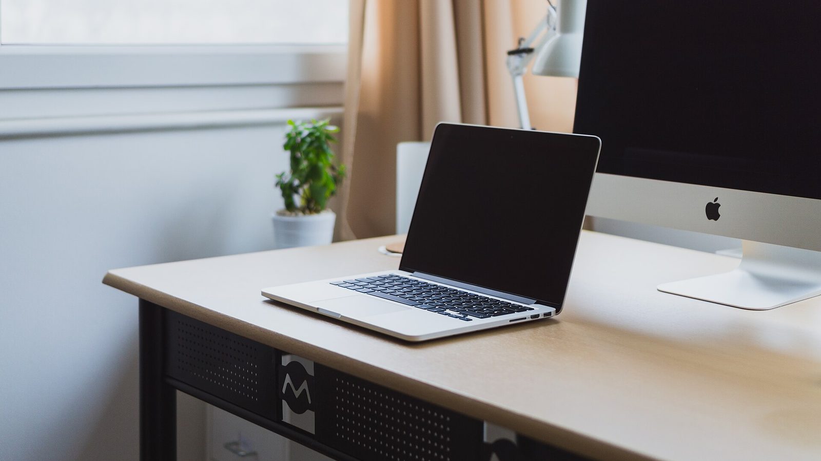 What is SaaS? A Beginner Guide to Cloud Software
